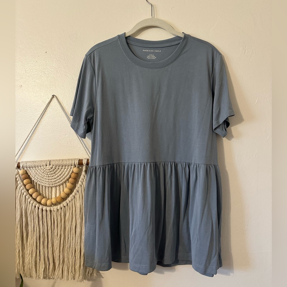 American Eagle tiered top
